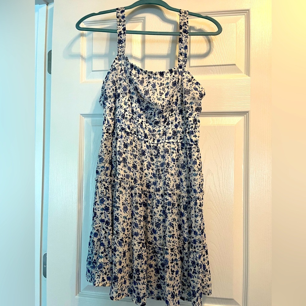 White sundress with blue flowers XL